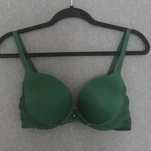 Deep green plunge push-up bra Gilligan & O'Malley